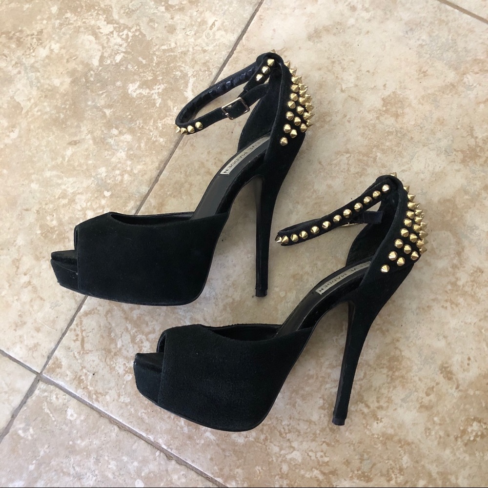 Steve Madden suede heels